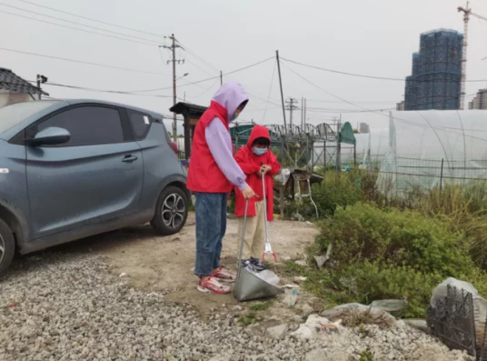 瑞安市环卫渣土清运有限公司（垃圾分类箱公司）瑞安市建筑垃圾再生利用手续，温州瑞安飞云街道：清捡垃圾 美化环境，不看后悔，(图1)