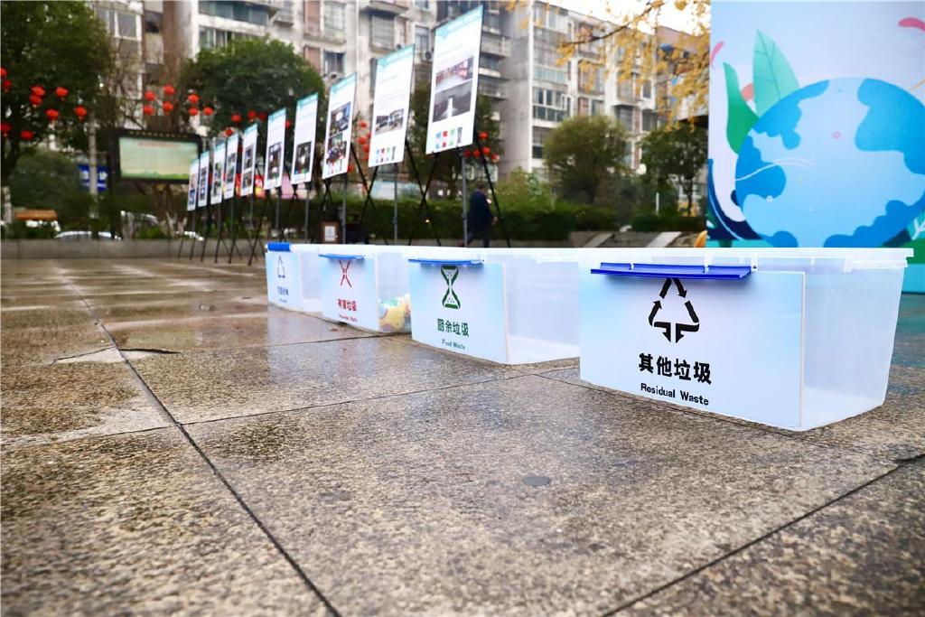 文明城市你我共创手抄报内容（垃圾分类箱生产厂家）文明城市你我共建手抄报，同心共创文明城 踔厉奋发正当时——垃圾分类进行中...，难以置信，(图7)